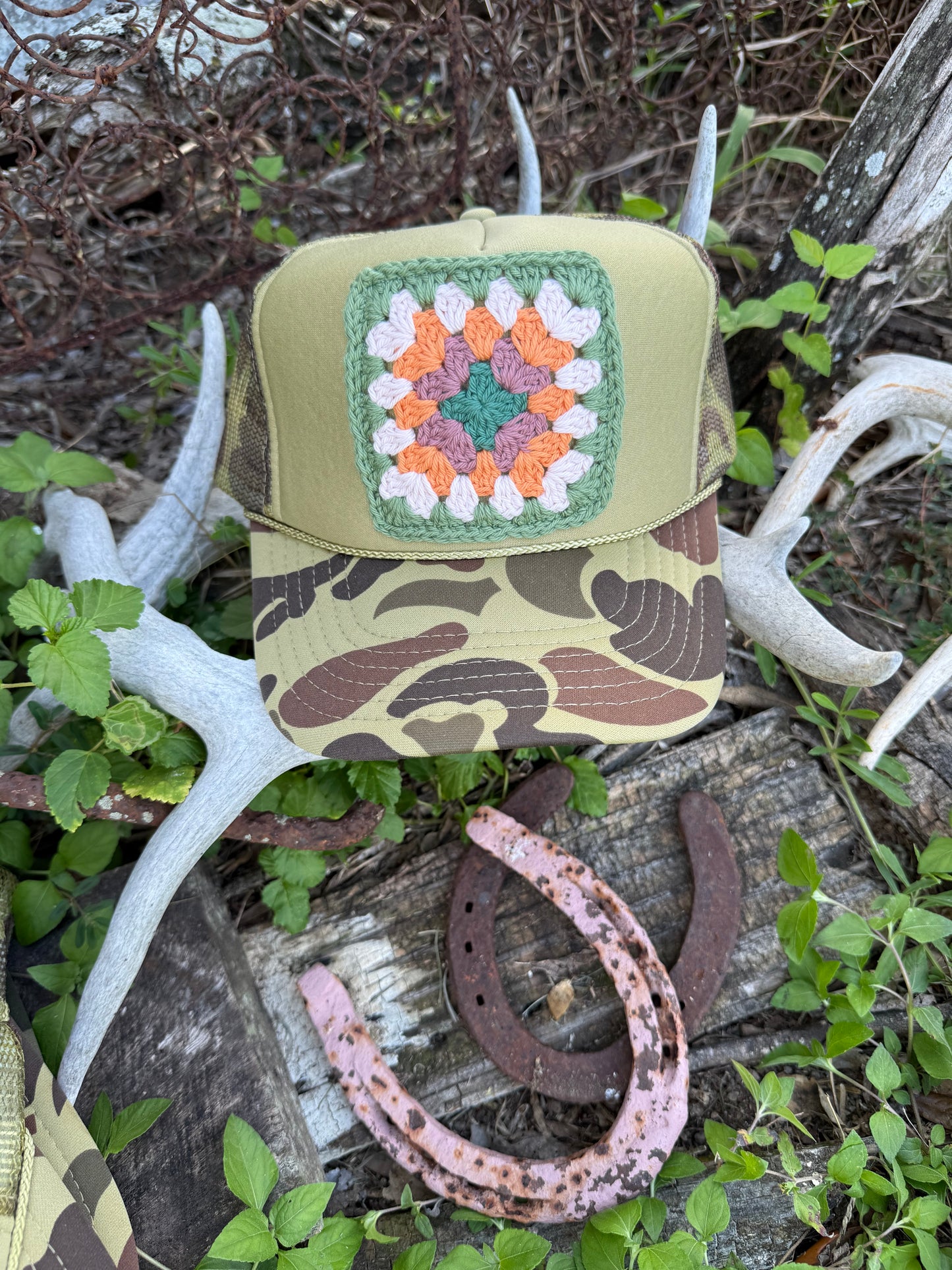 CAMO GRANNY SQUARE CAP