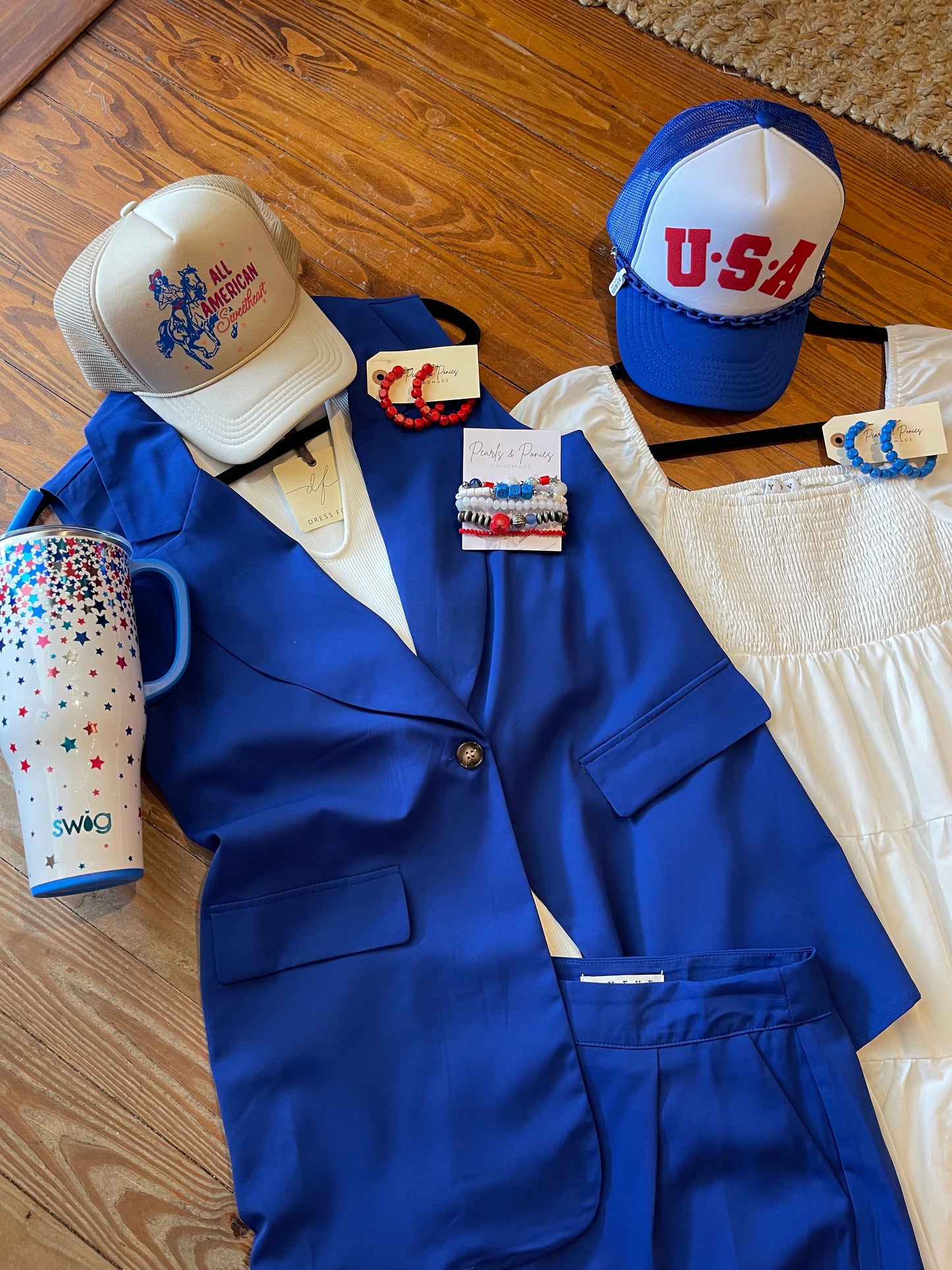 BLUE SLEEVELESS BLAZER + SHORTS SET