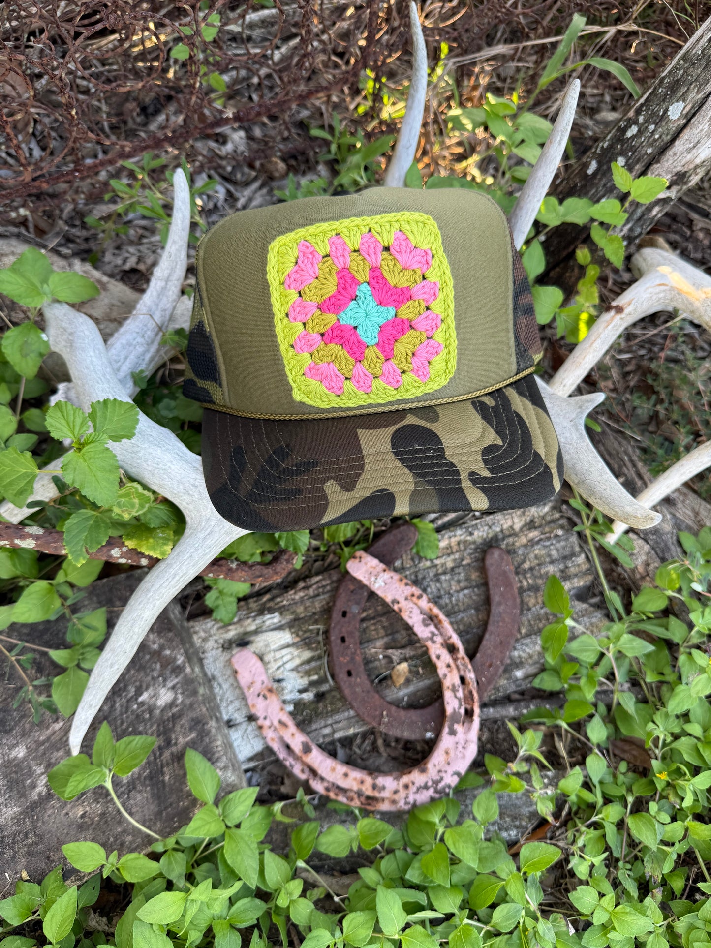 CAMO GRANNY SQUARE CAP