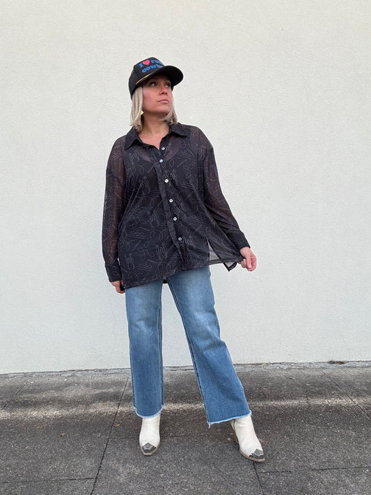 BLACK BOOT STITCH TOP