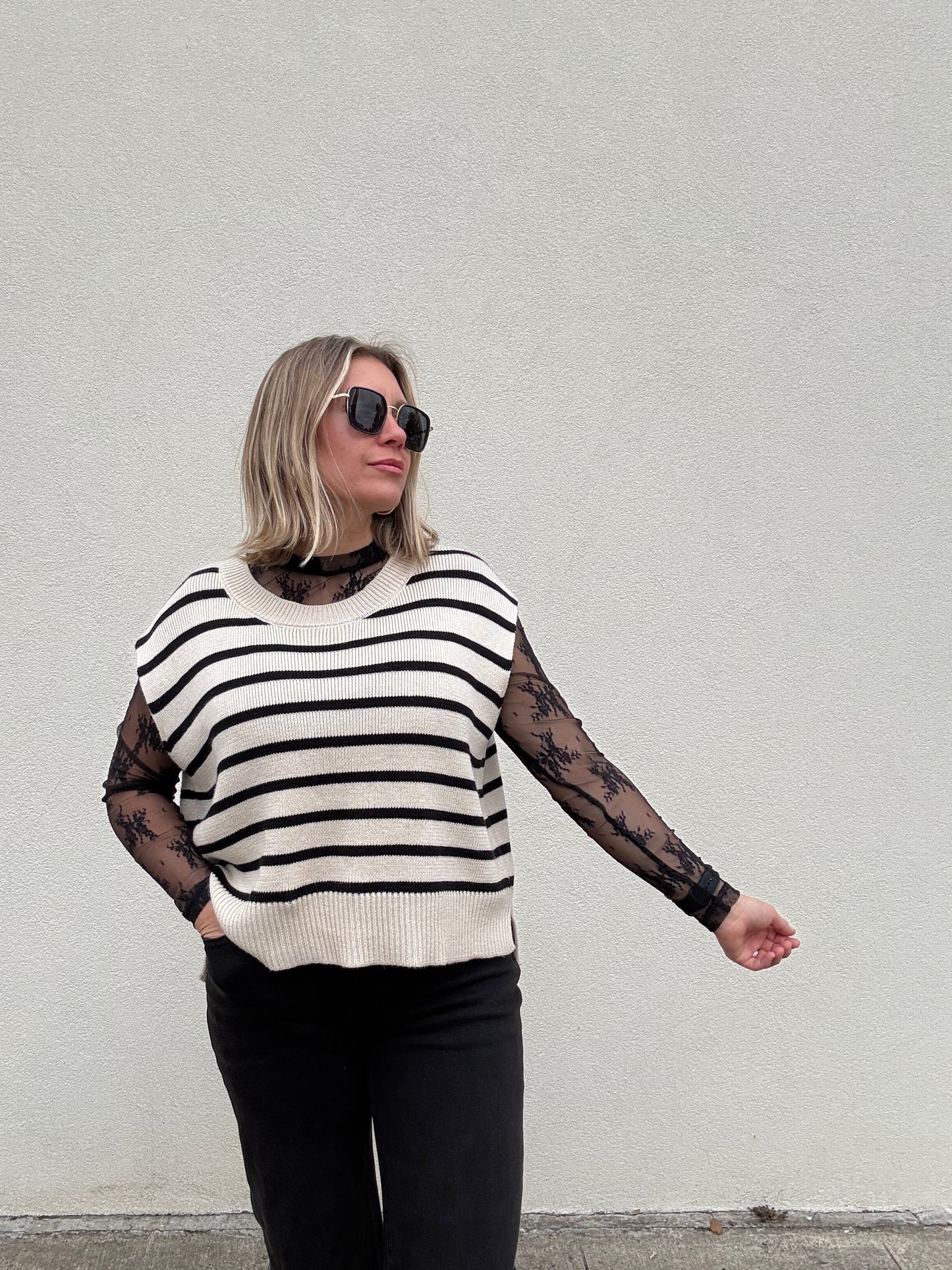 LACE LONG SLEEVE TOP