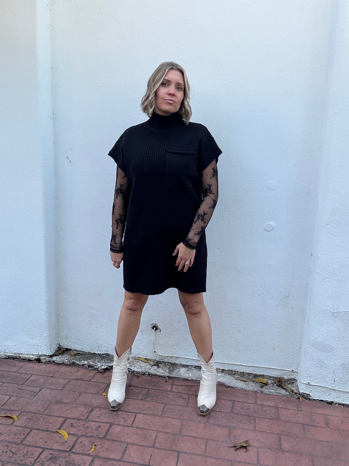 LACE LONG SLEEVE TOP