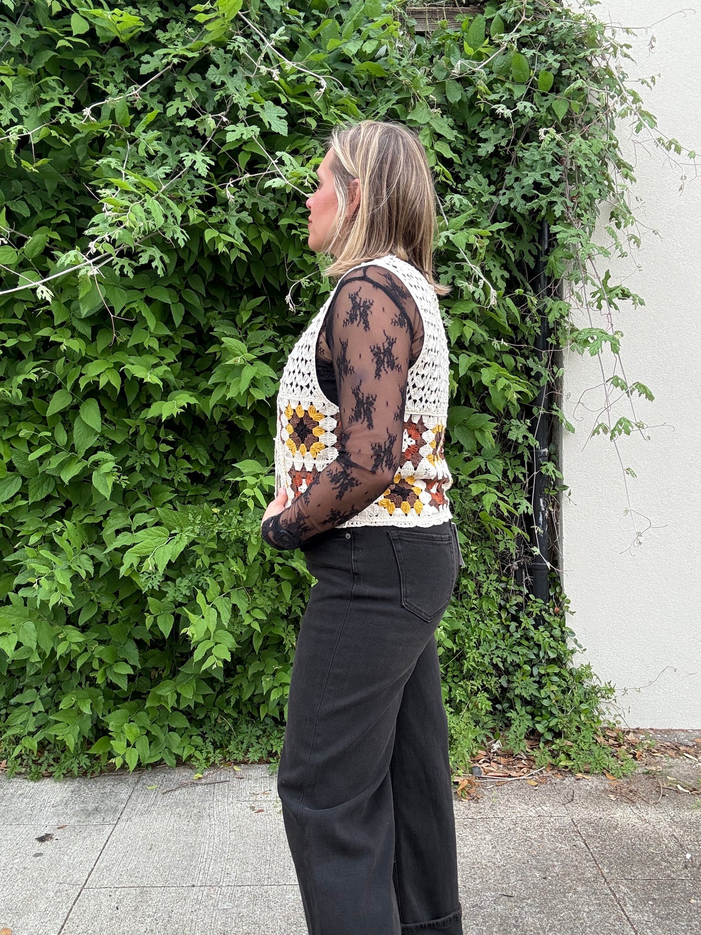 LACE LONG SLEEVE TOP
