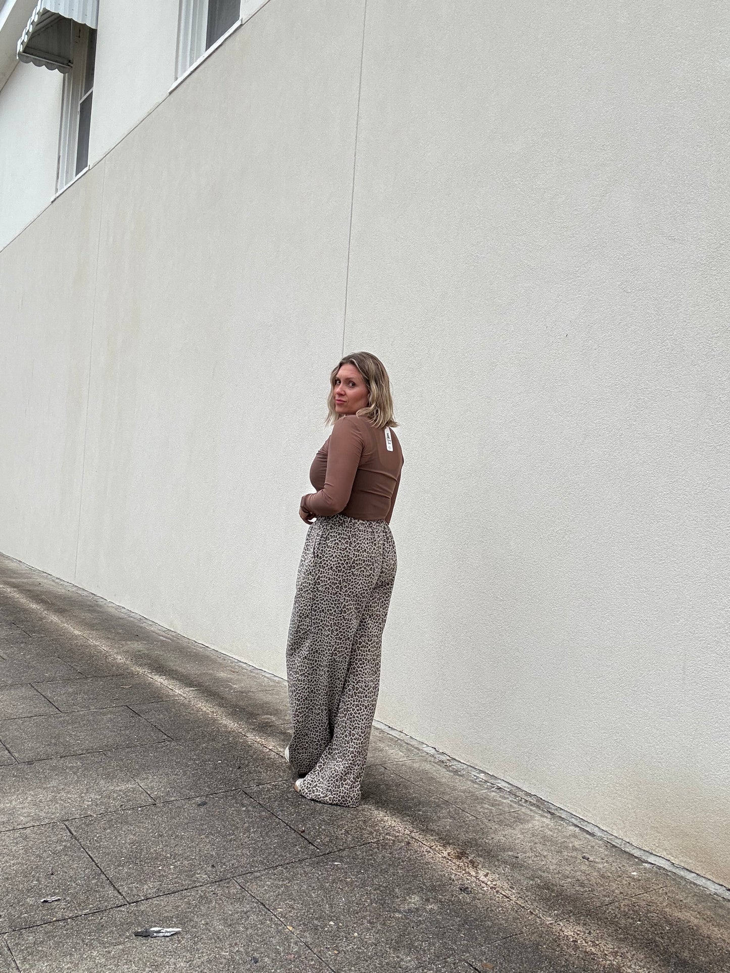 BROWN MESH TOP