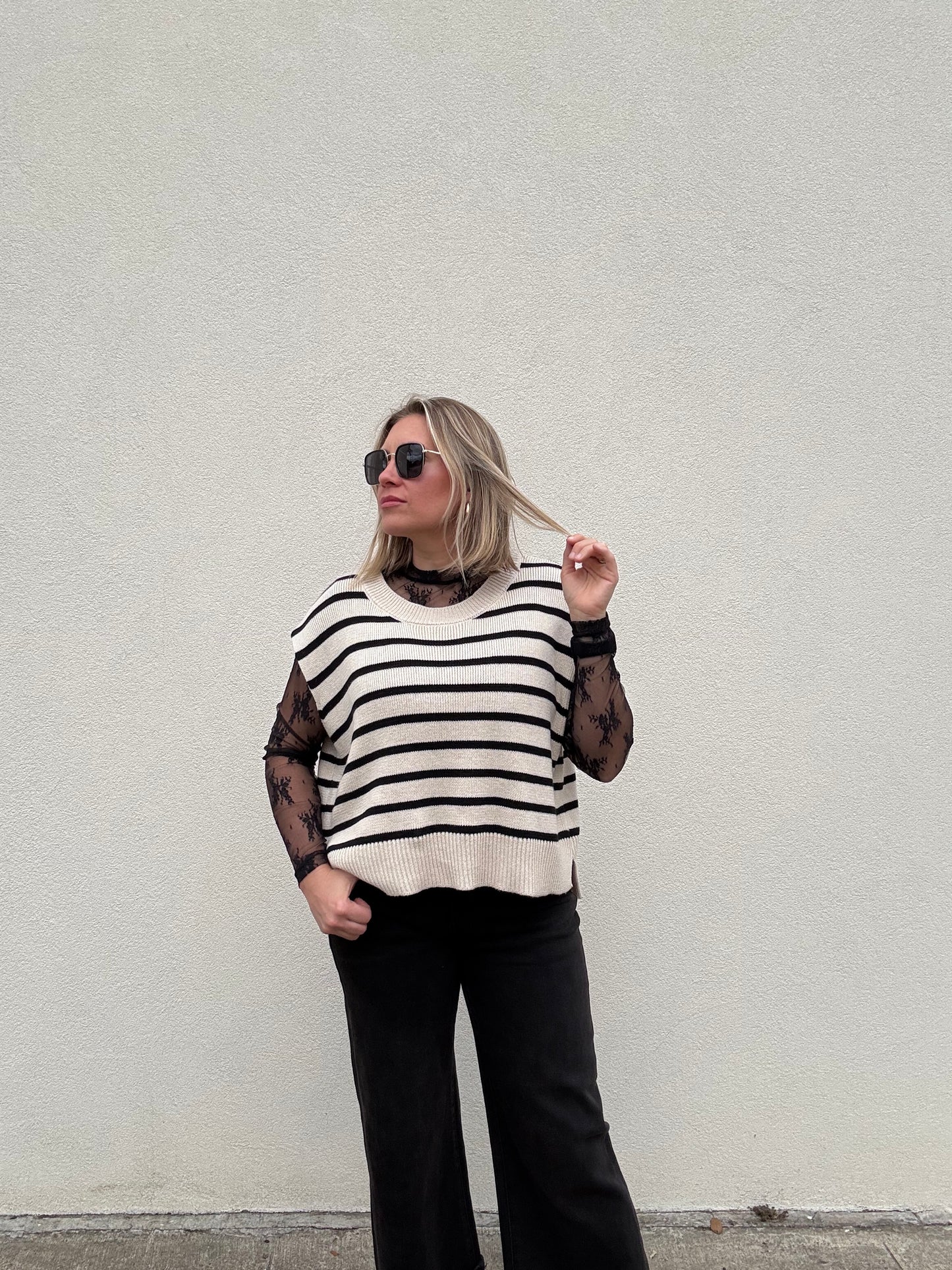 LACE LONG SLEEVE TOP