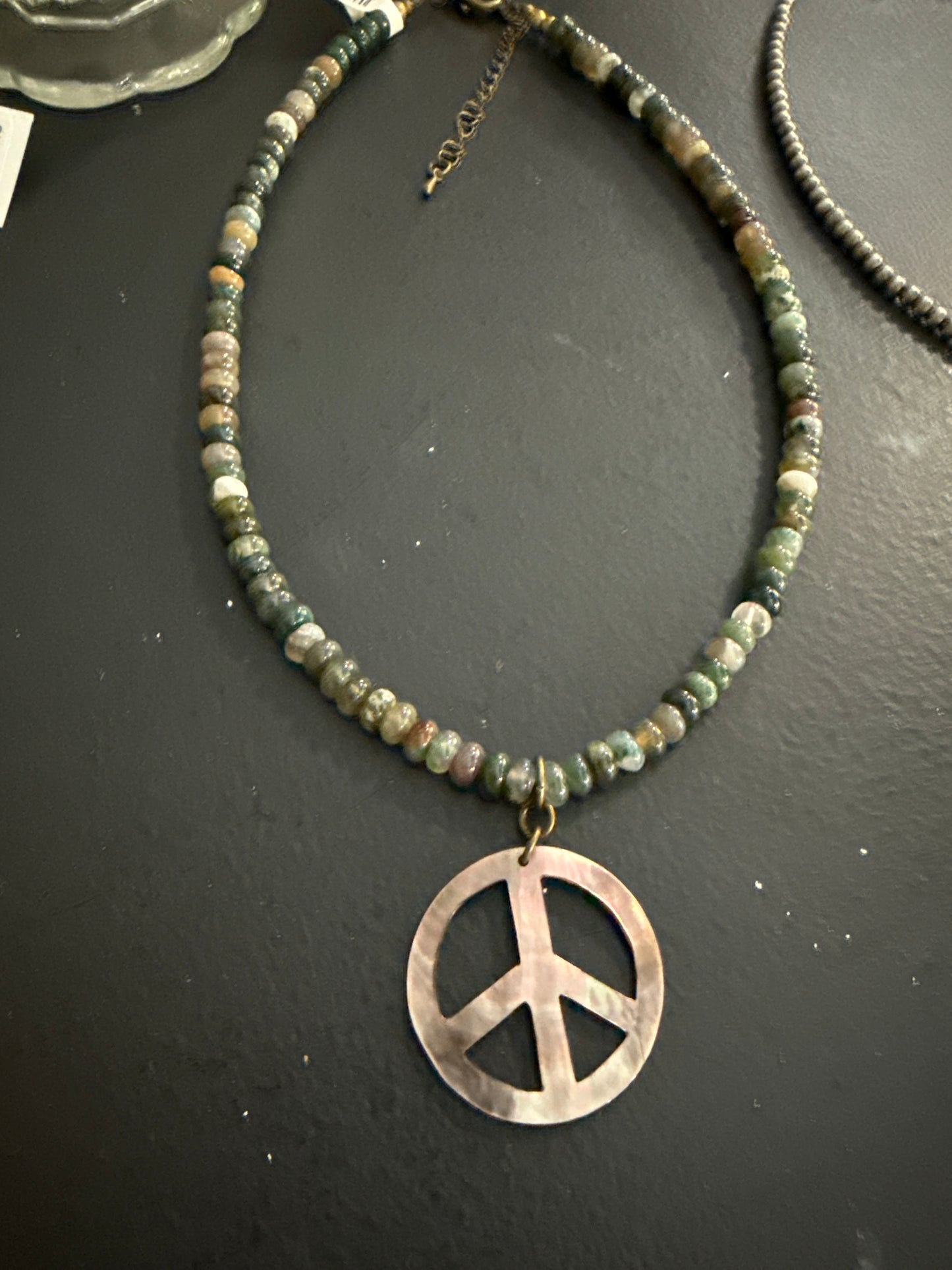 PEACE SIGN NECKLACE