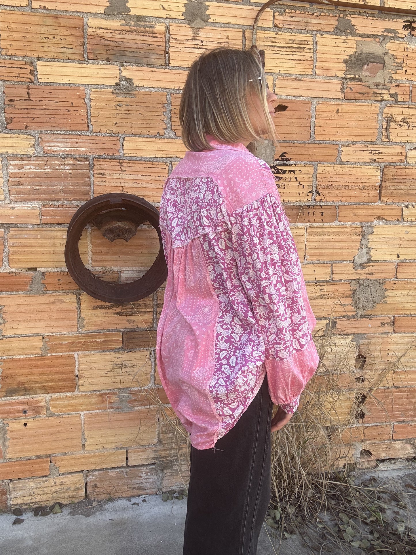 PINK BANDANA/FLORAL TOP