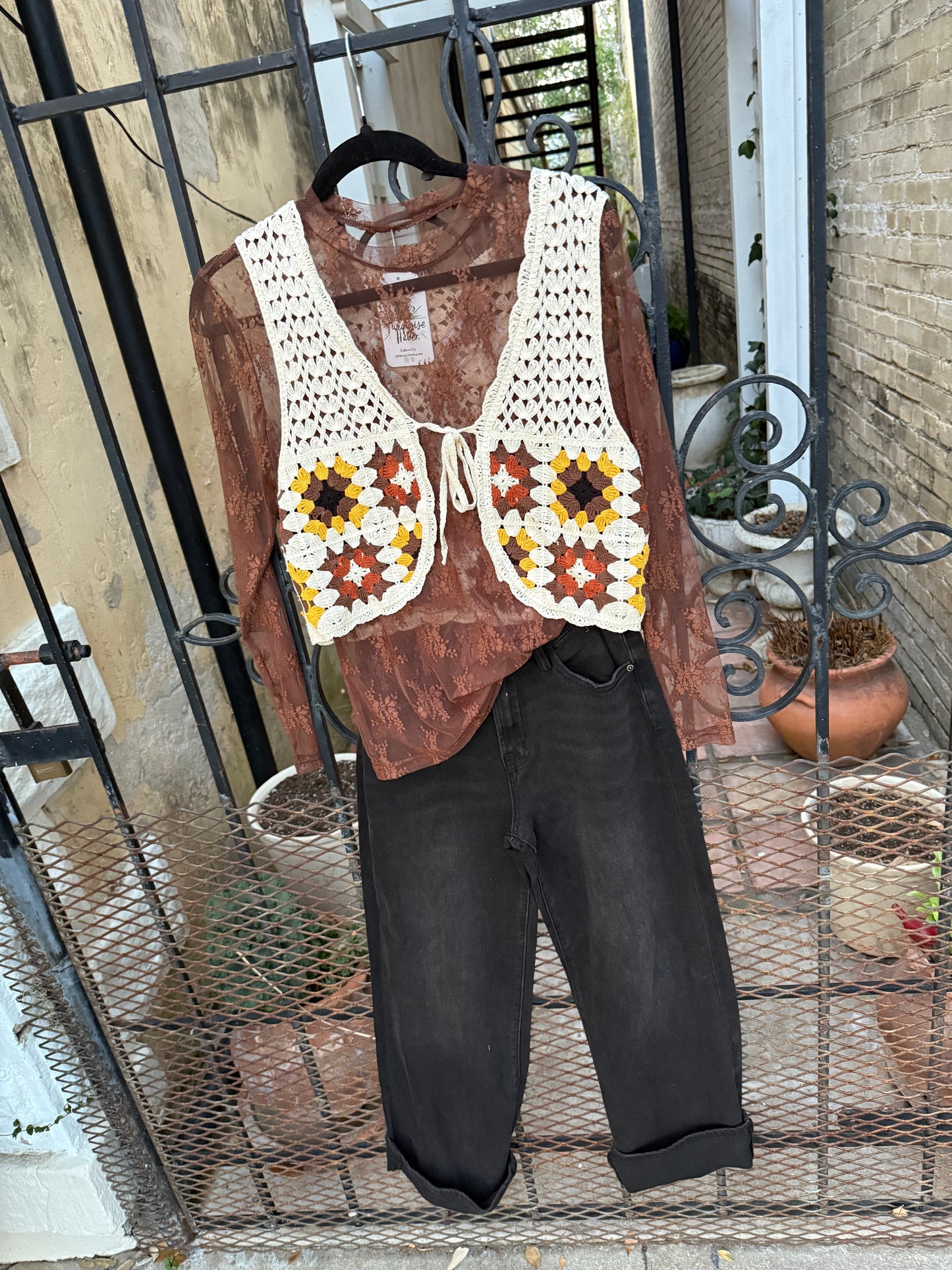 GRANNY SQUARE CROCHET VEST