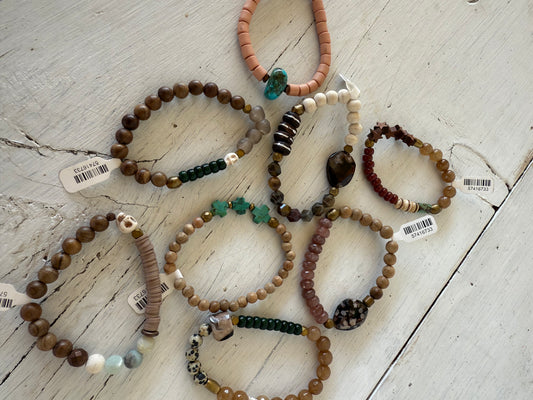 BRACELET