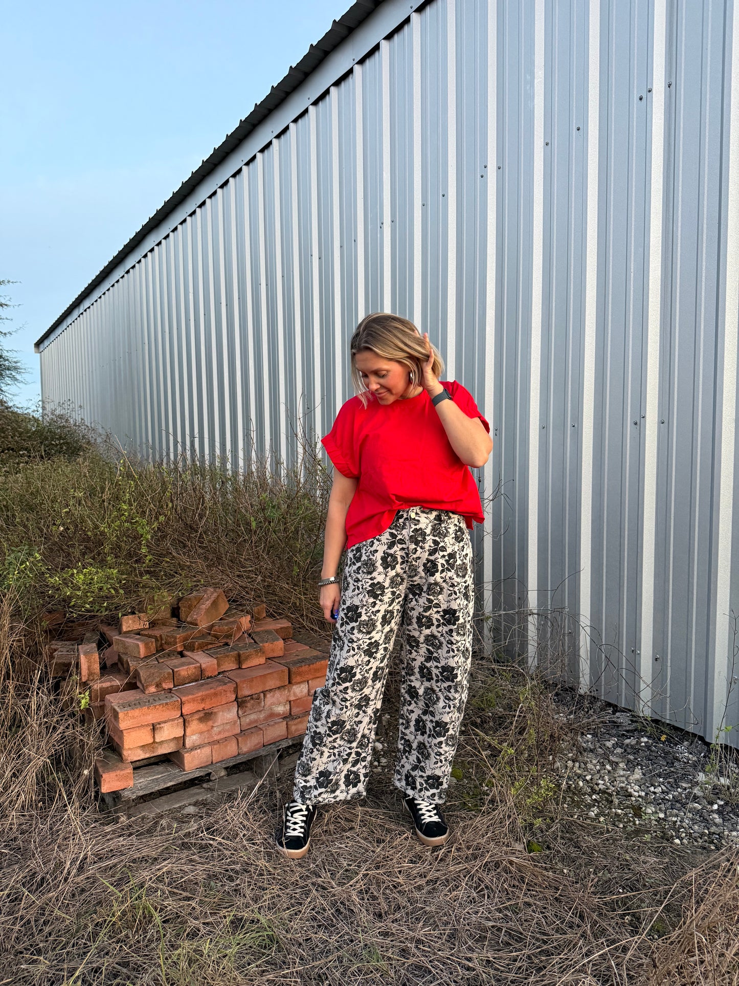 RED ELASTIC SLEEVE TOP