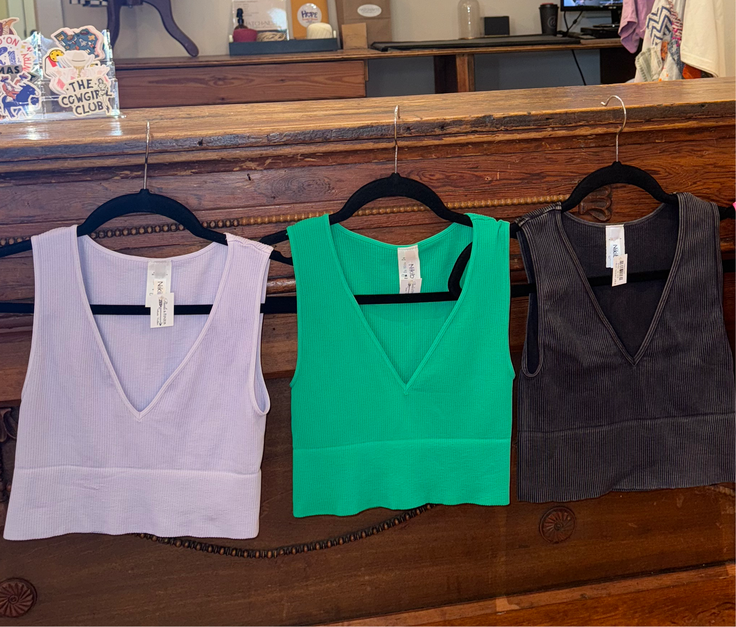 NIKIBIKI CROP TOP TANK