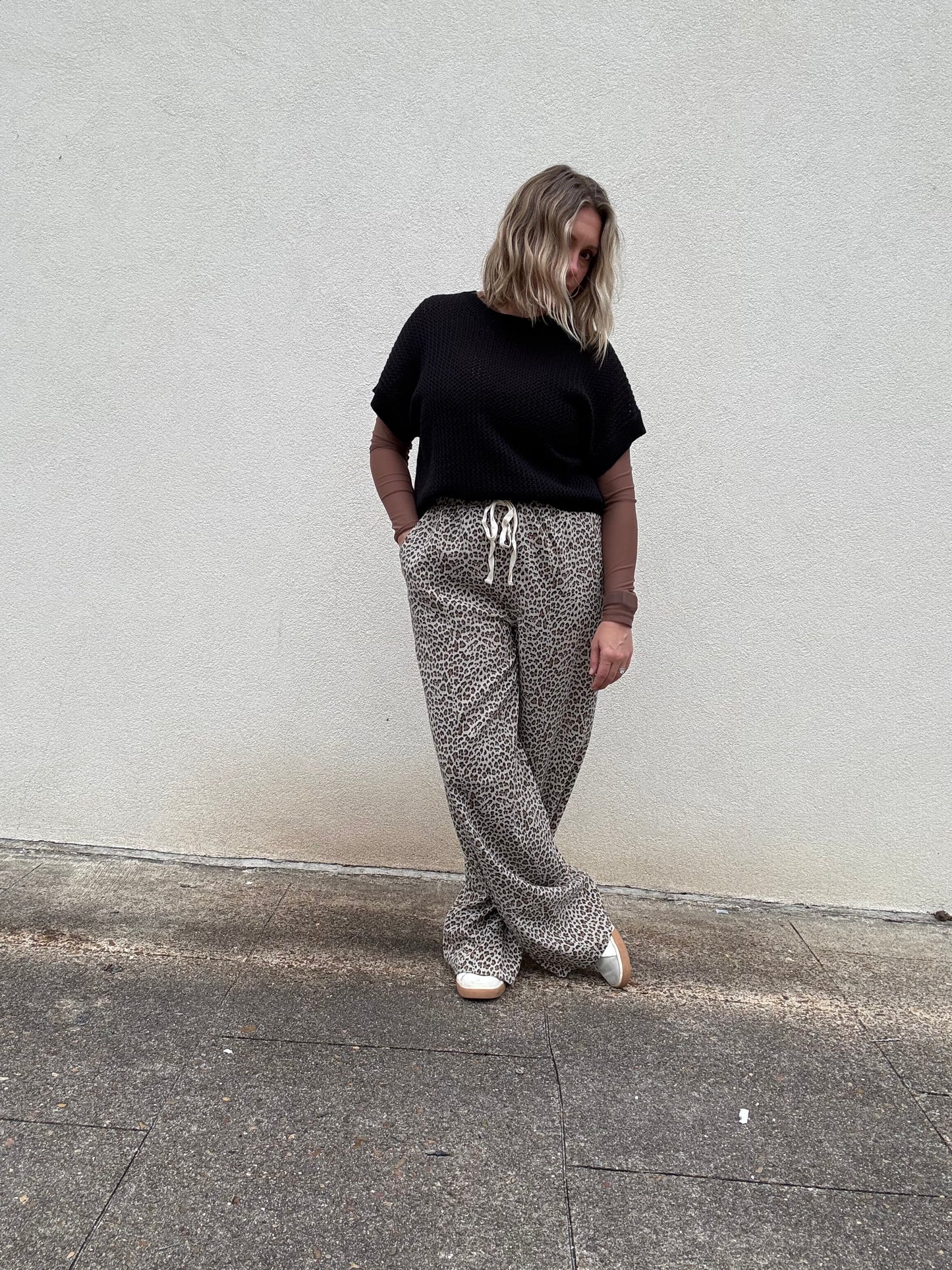 BROWN MESH TOP