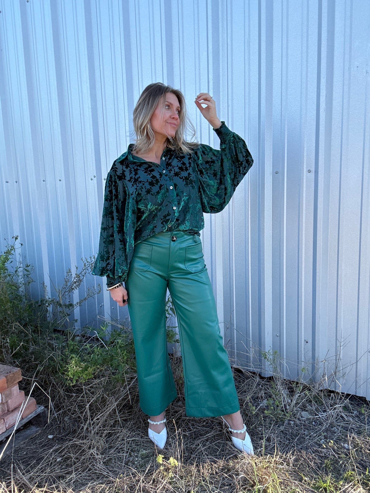 EMERALD VELVET DROP SLEEVE TOP