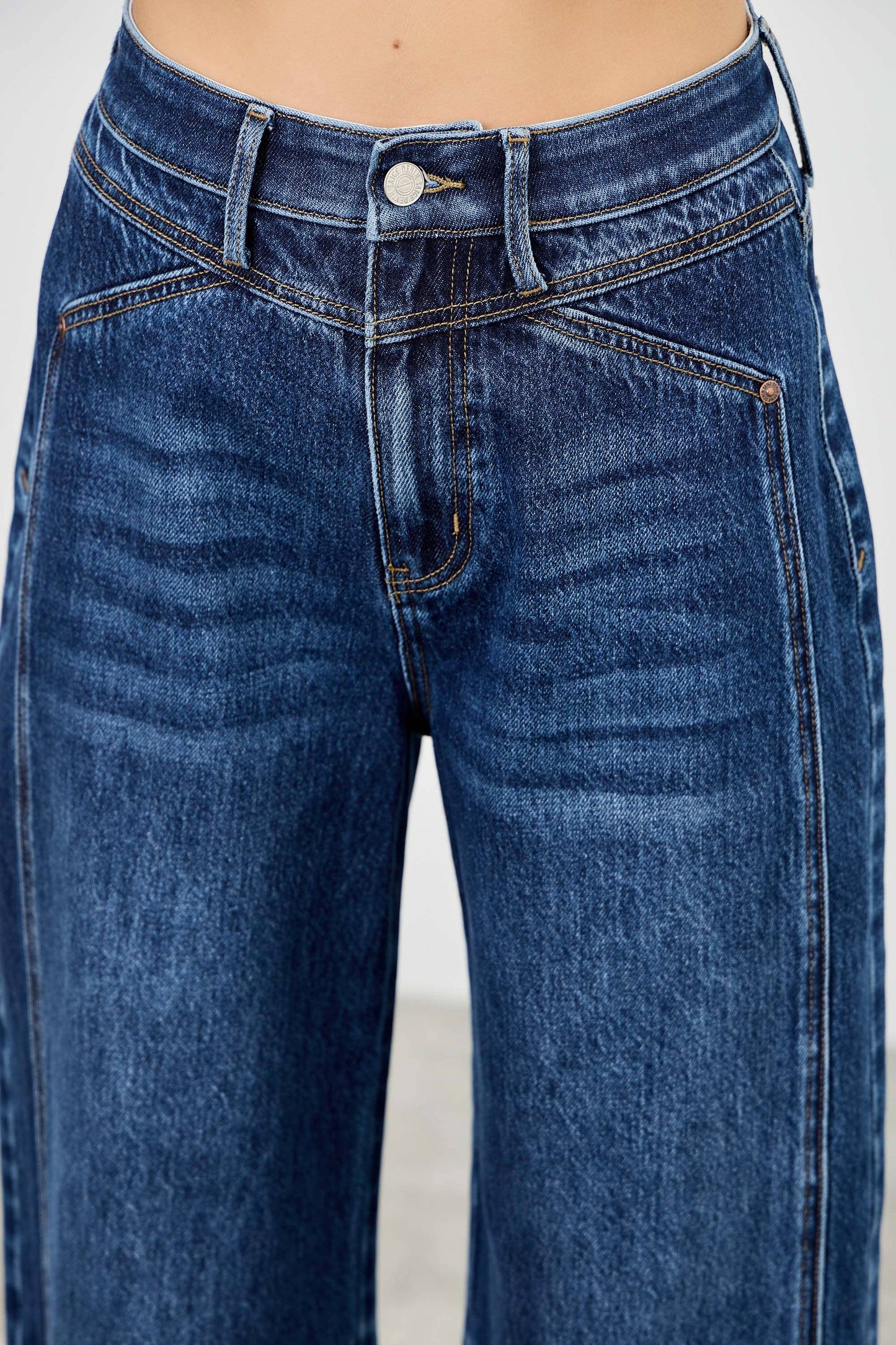 HIGH RISE TUMMY CONTROL BARREL JEAN