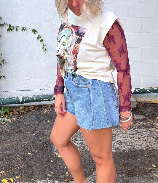 SIDE PANEL HIGH RISE SHORTS