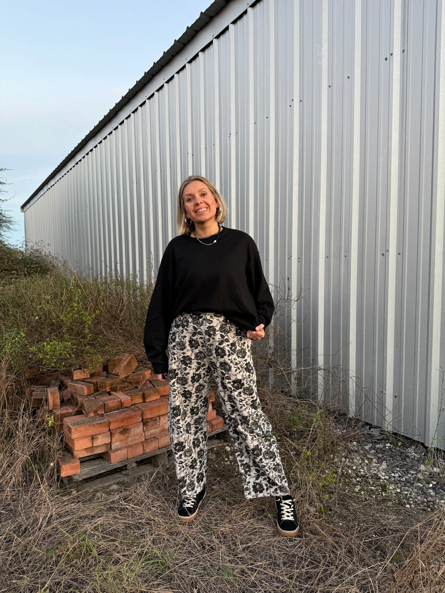 BLACK LONG SLEEVE WAFFLE KNIT TOP