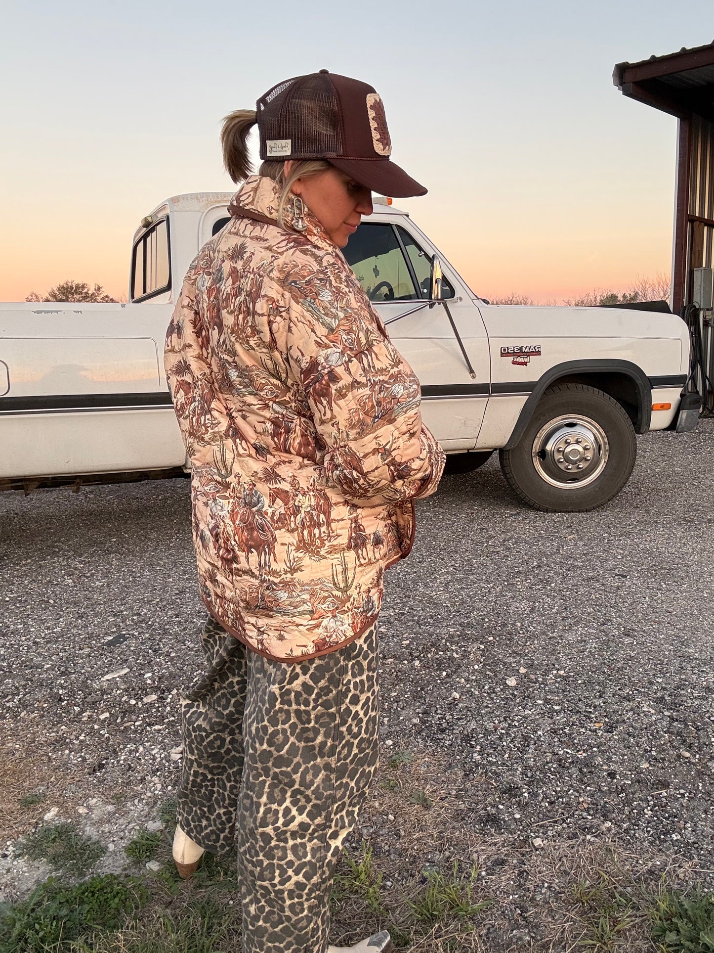 VINTAGE COWBOY PRINT JACKET