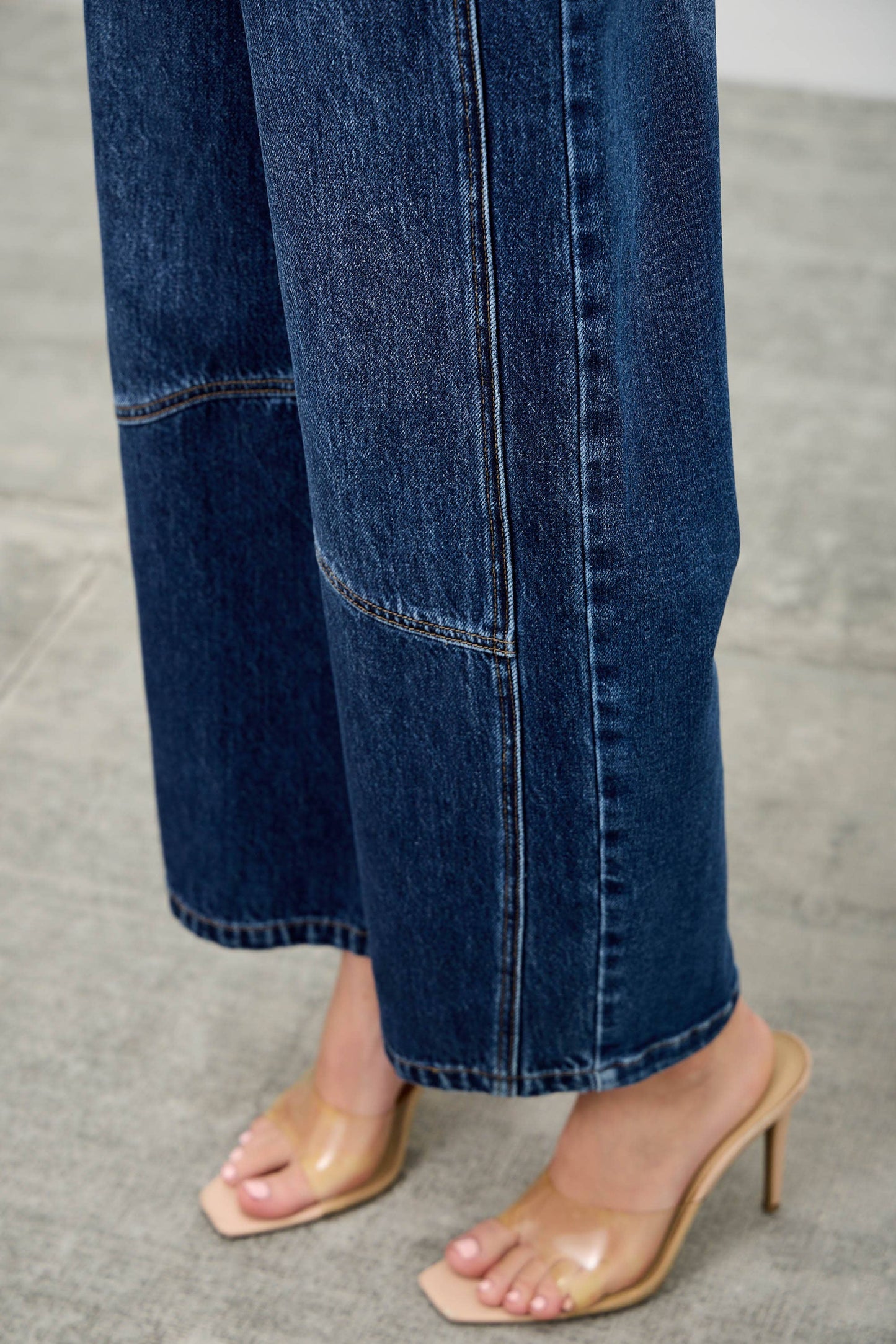 HIGH RISE TUMMY CONTROL BARREL JEAN