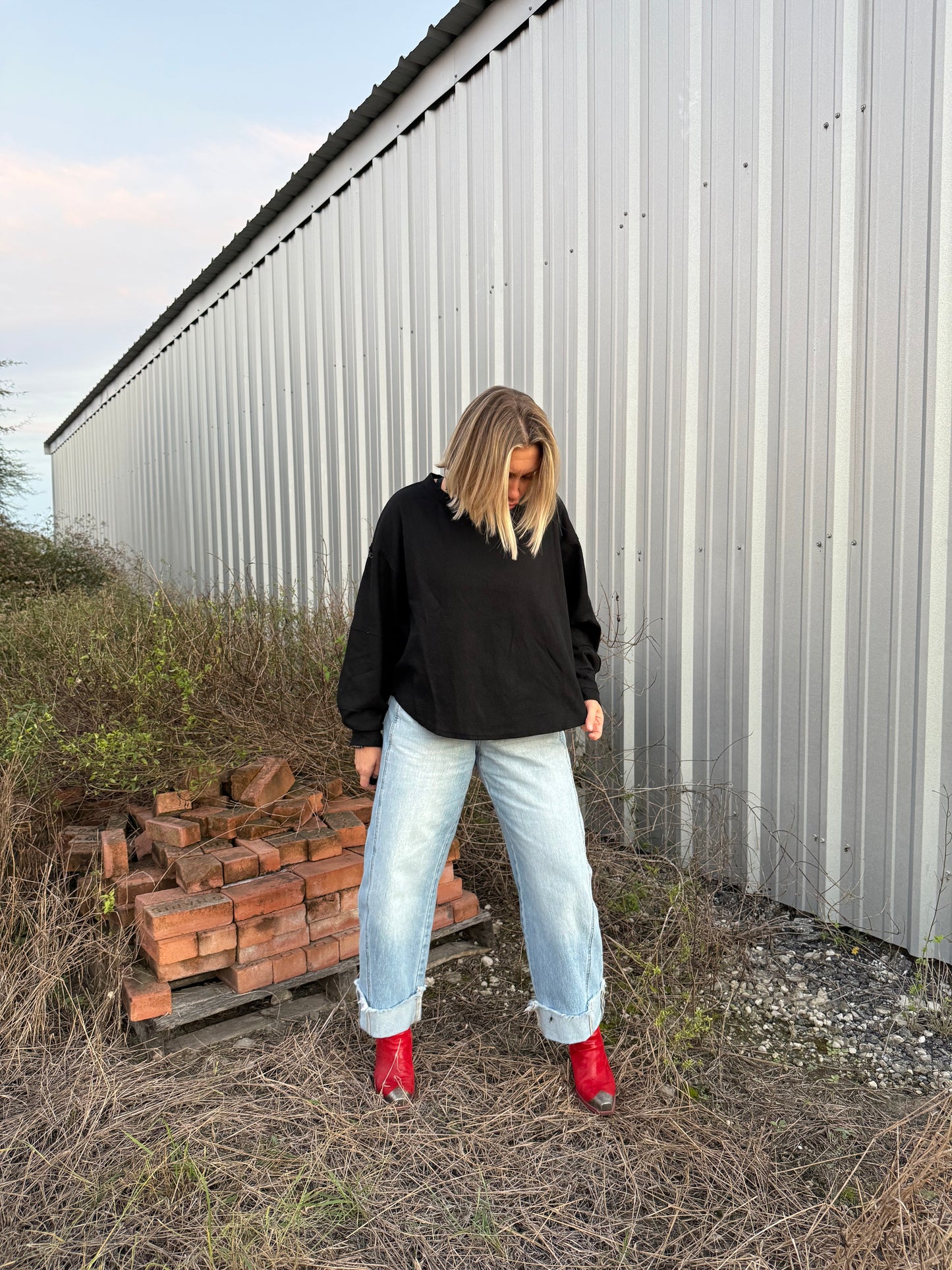 BLACK LONG SLEEVE WAFFLE KNIT TOP