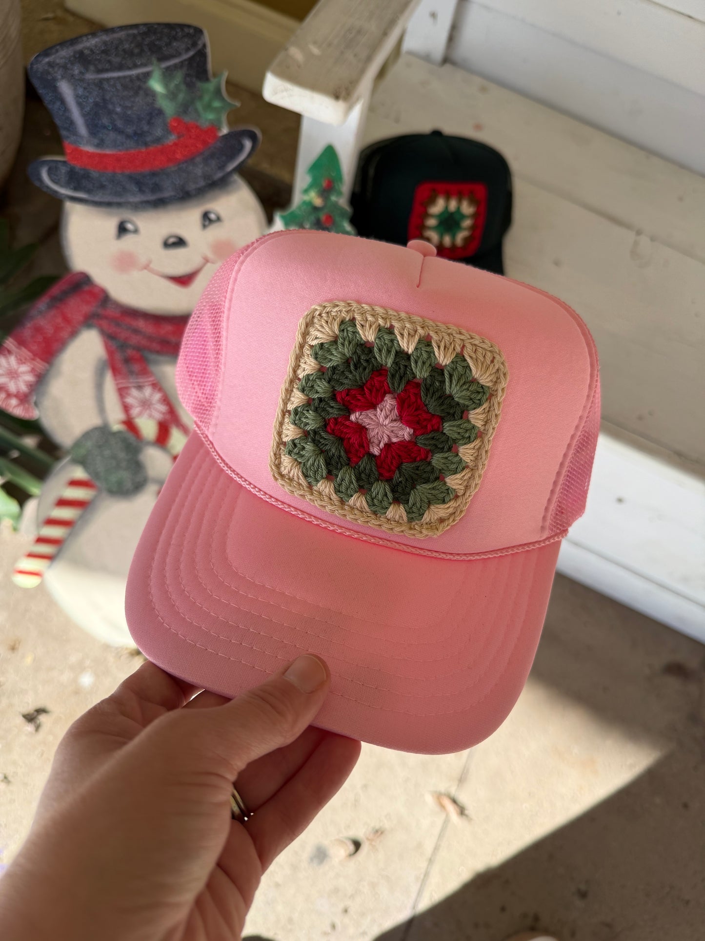 CHRISTMAS GRANNY SQUARE CAP