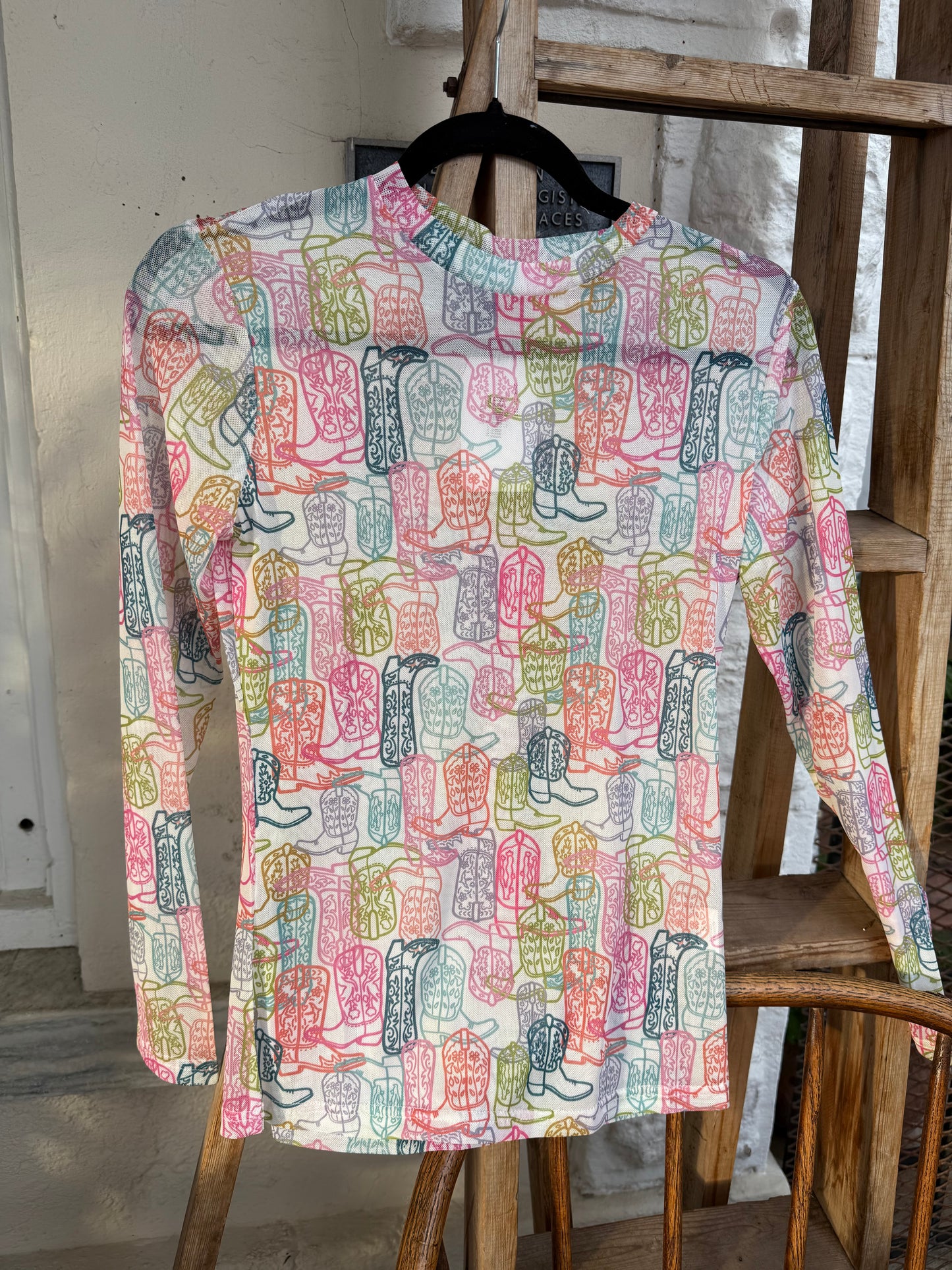 WESTERN PRINT MESH TOPS