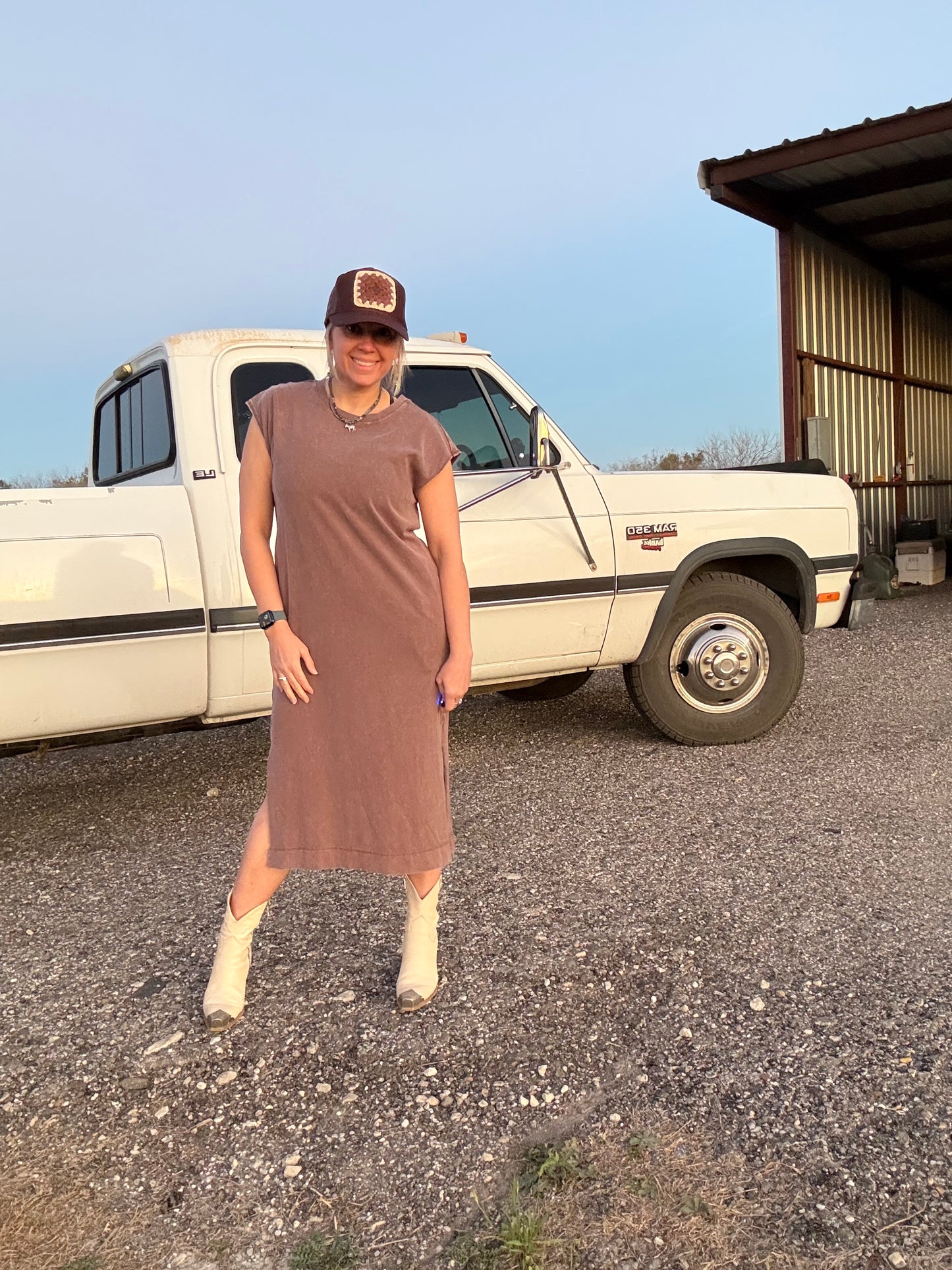 CHOCOLATE CAP SLEEVE DRESS