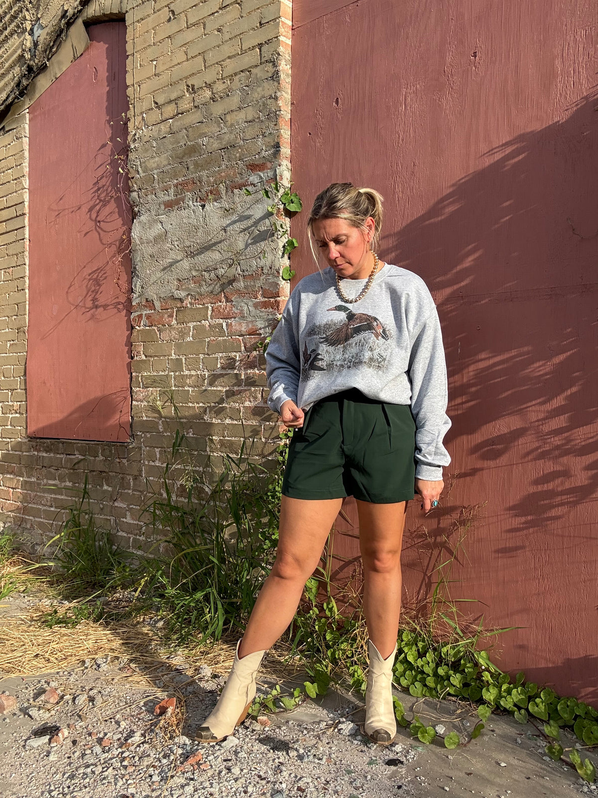 HIGH WAISTED PLEATED SHORTS