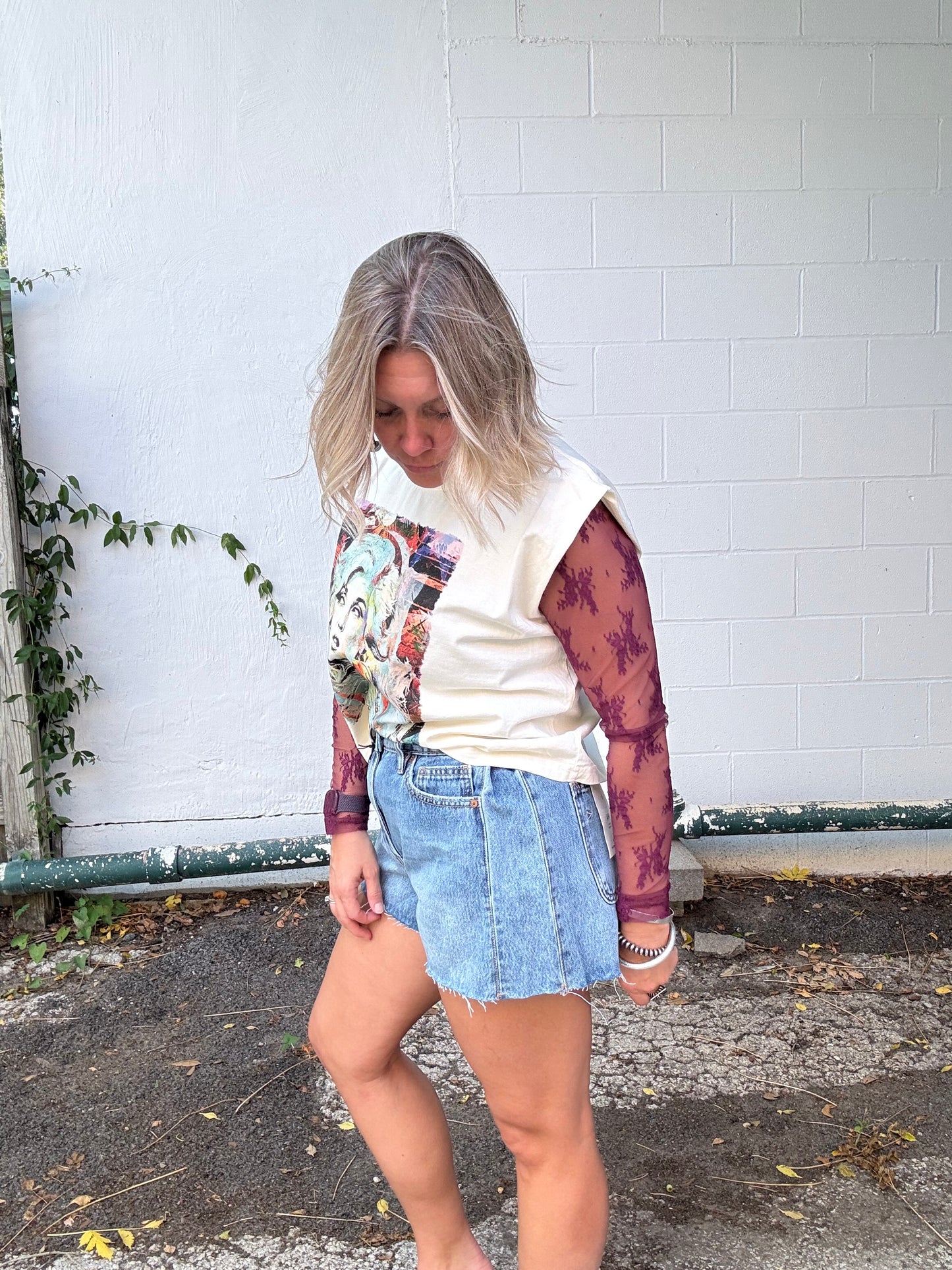 SIDE PANEL HIGH RISE SHORTS