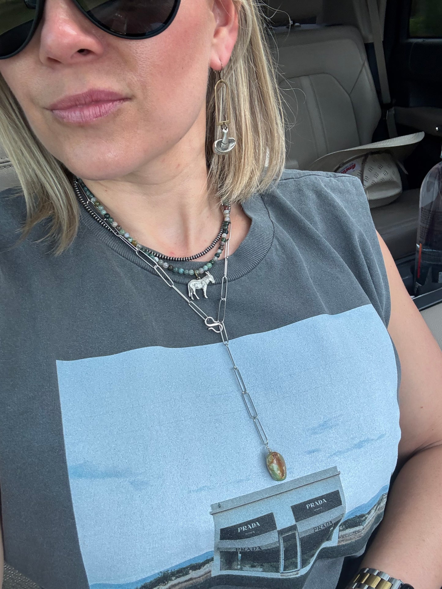PAPER-CLIP CHAIN NECKLACE WITH TURQ STONE