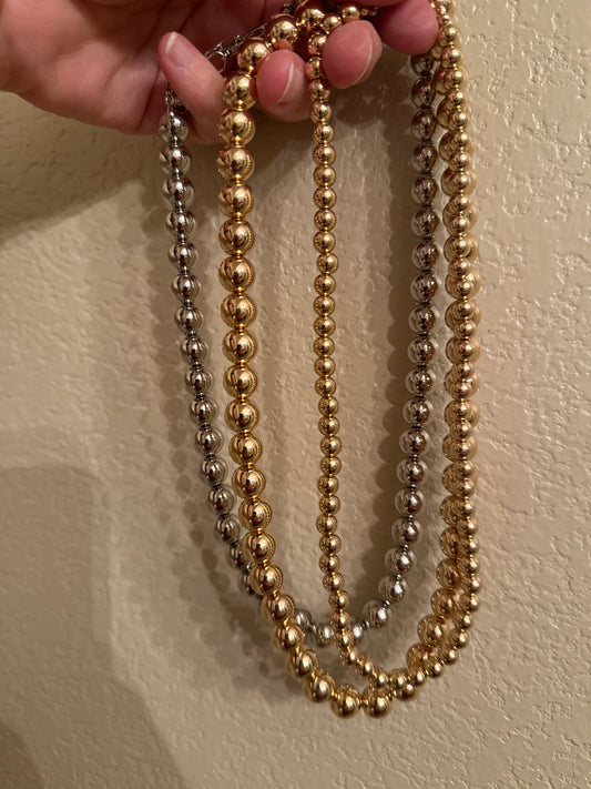 BALL NECKLACE