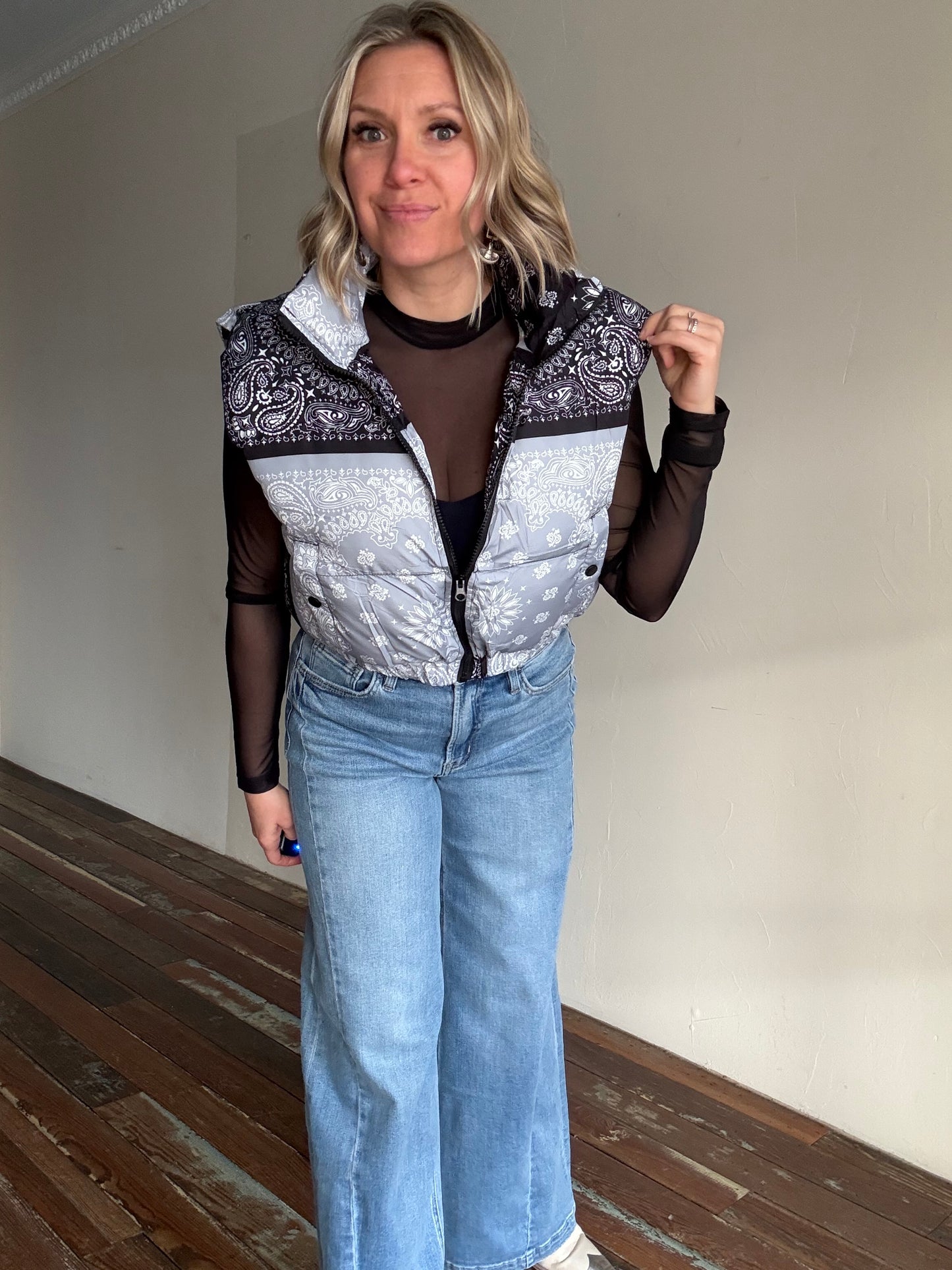 BANDANA PRINT PUFFER VEST