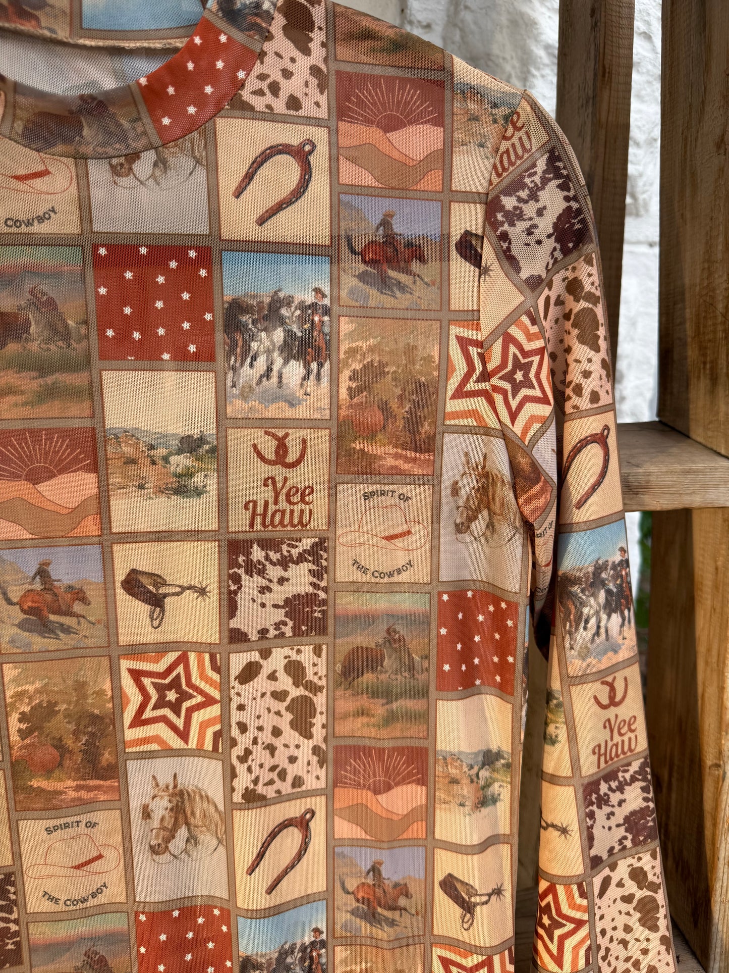 WESTERN PRINT MESH TOPS