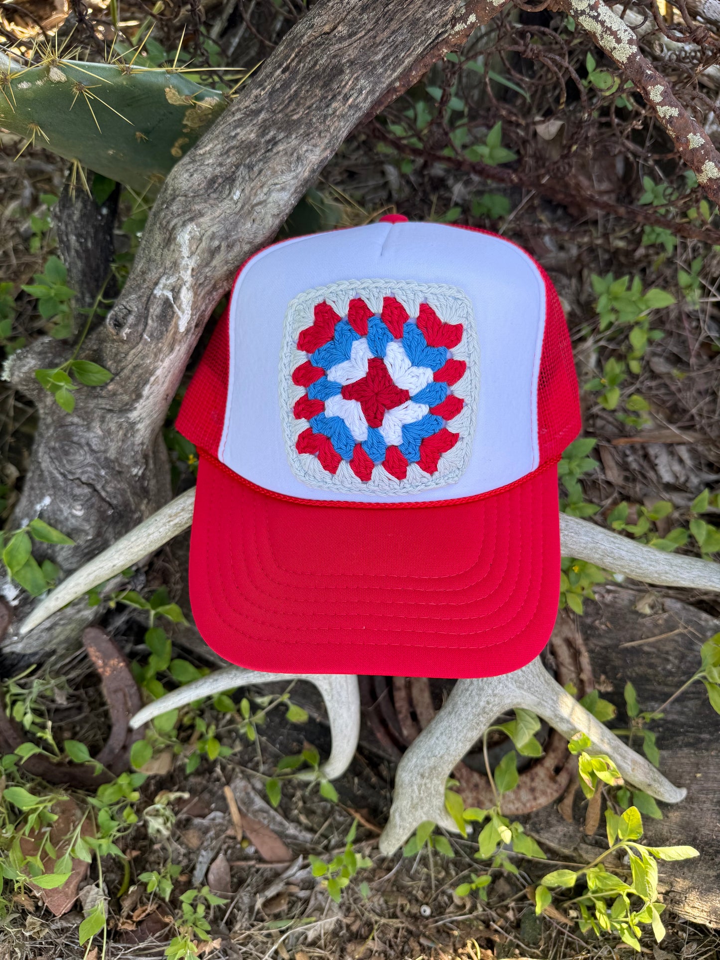 AMERICANA TRUCKER CAPS