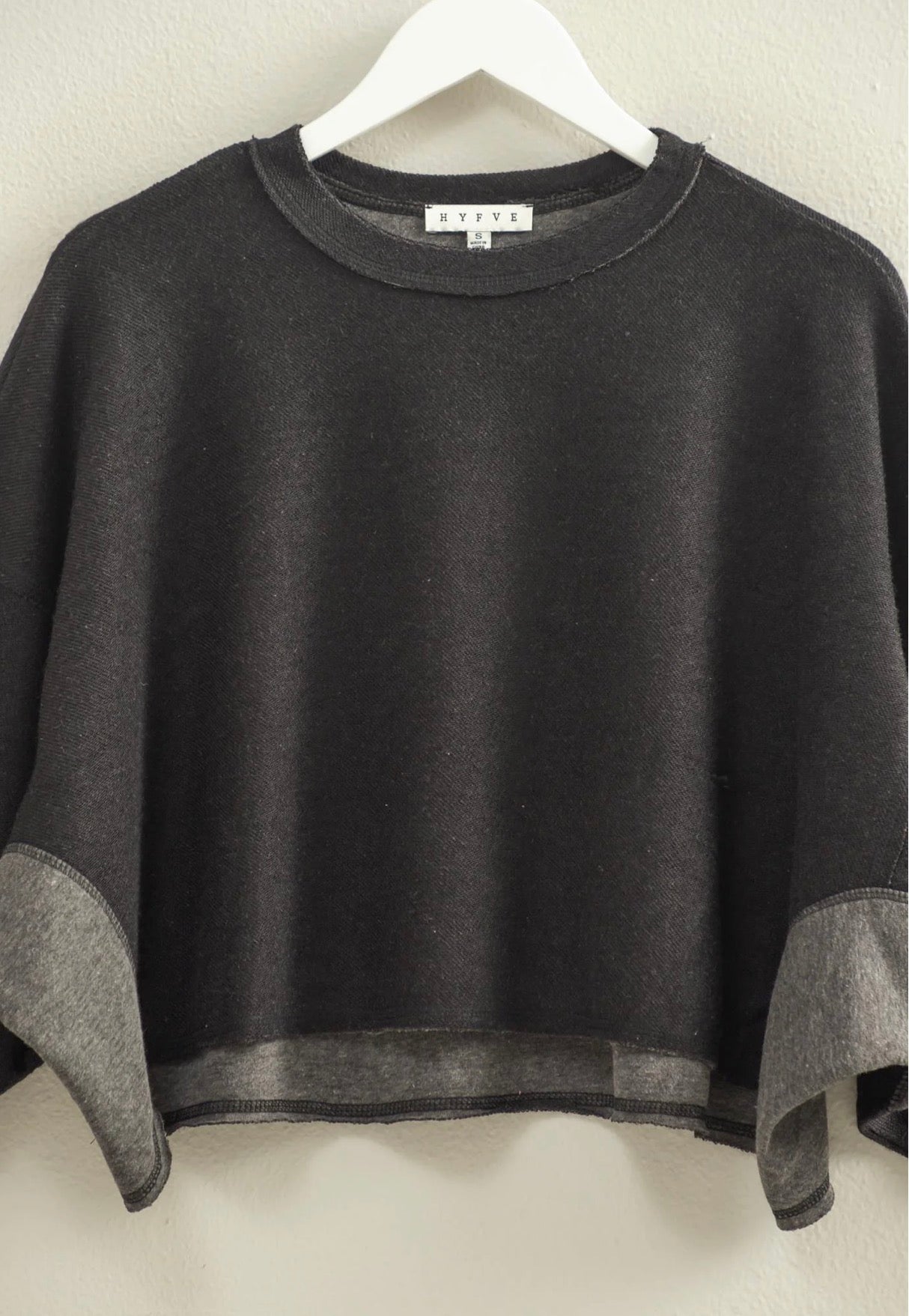 CHARCOAL RELAXED SWEATSHIRT