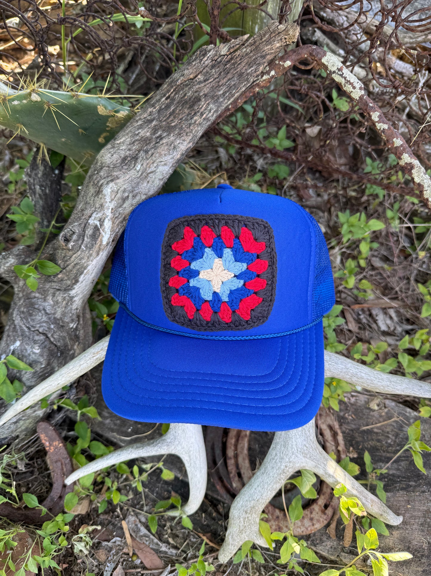 AMERICANA TRUCKER CAPS