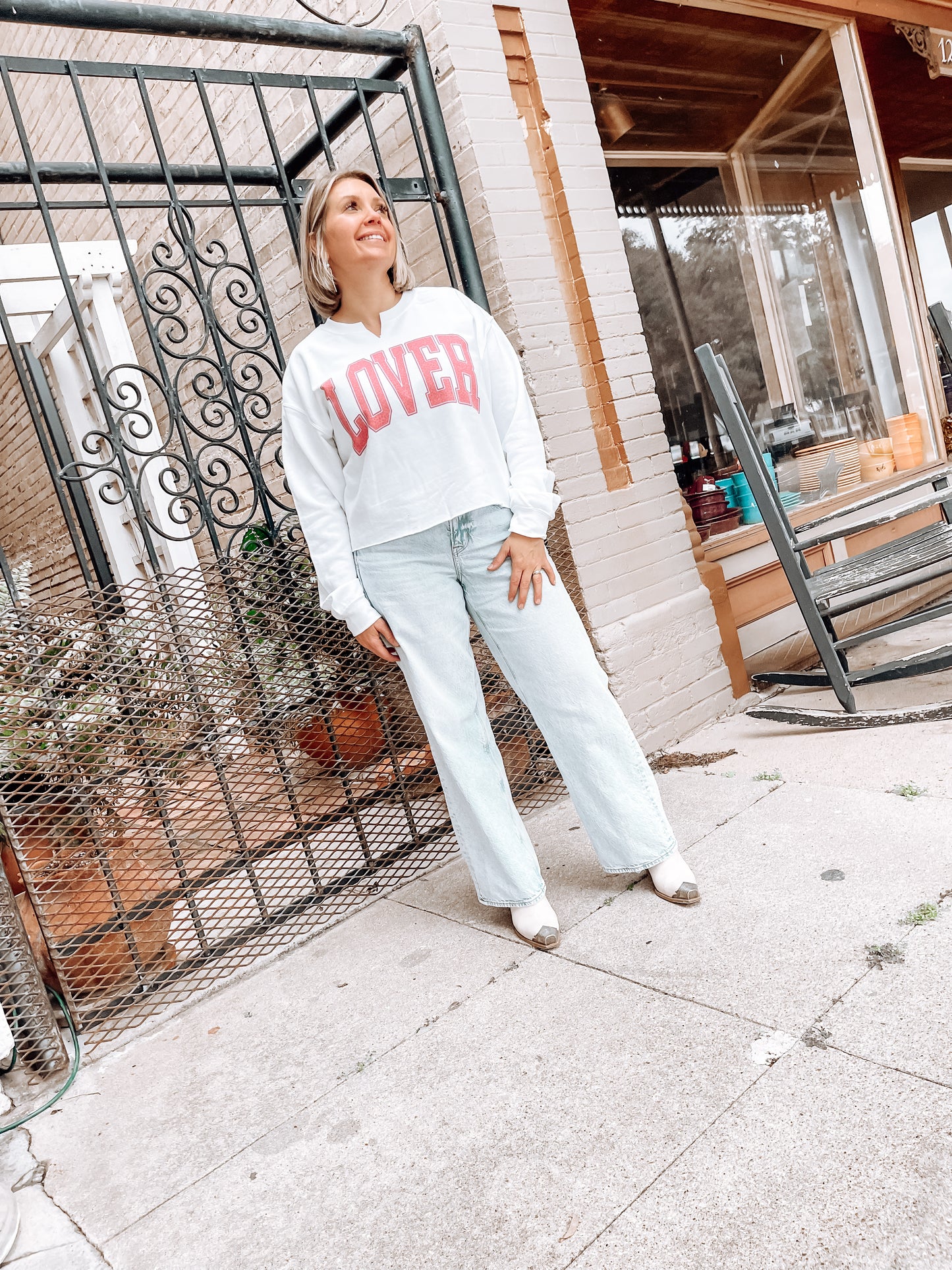 LOVER CROPPED SWEATSHIRT