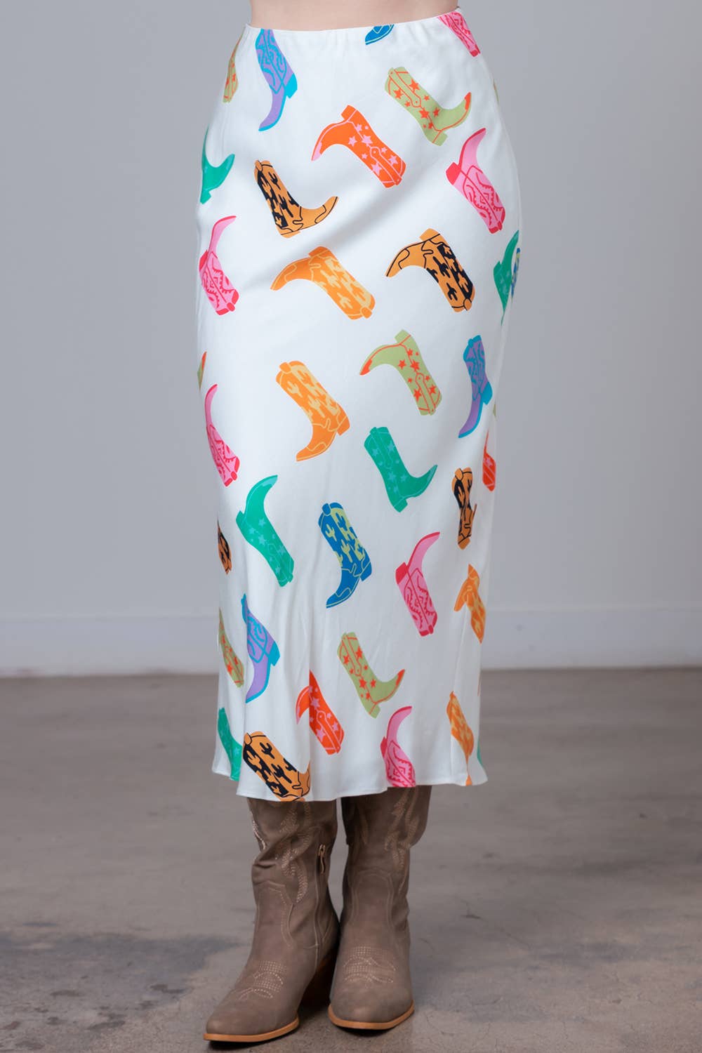 COWBOY BOOTS MIDI SKIRT